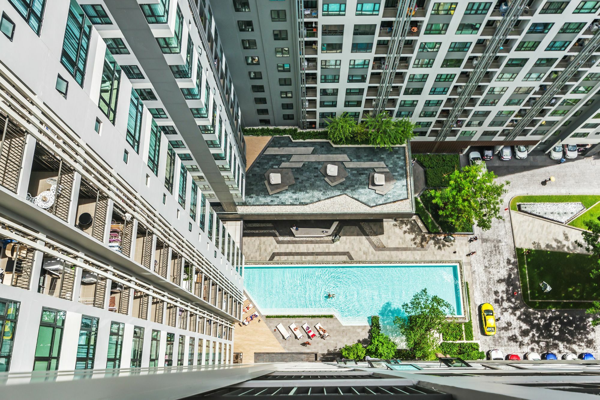Favstay - The Base Central Pattaya Bagian luar foto