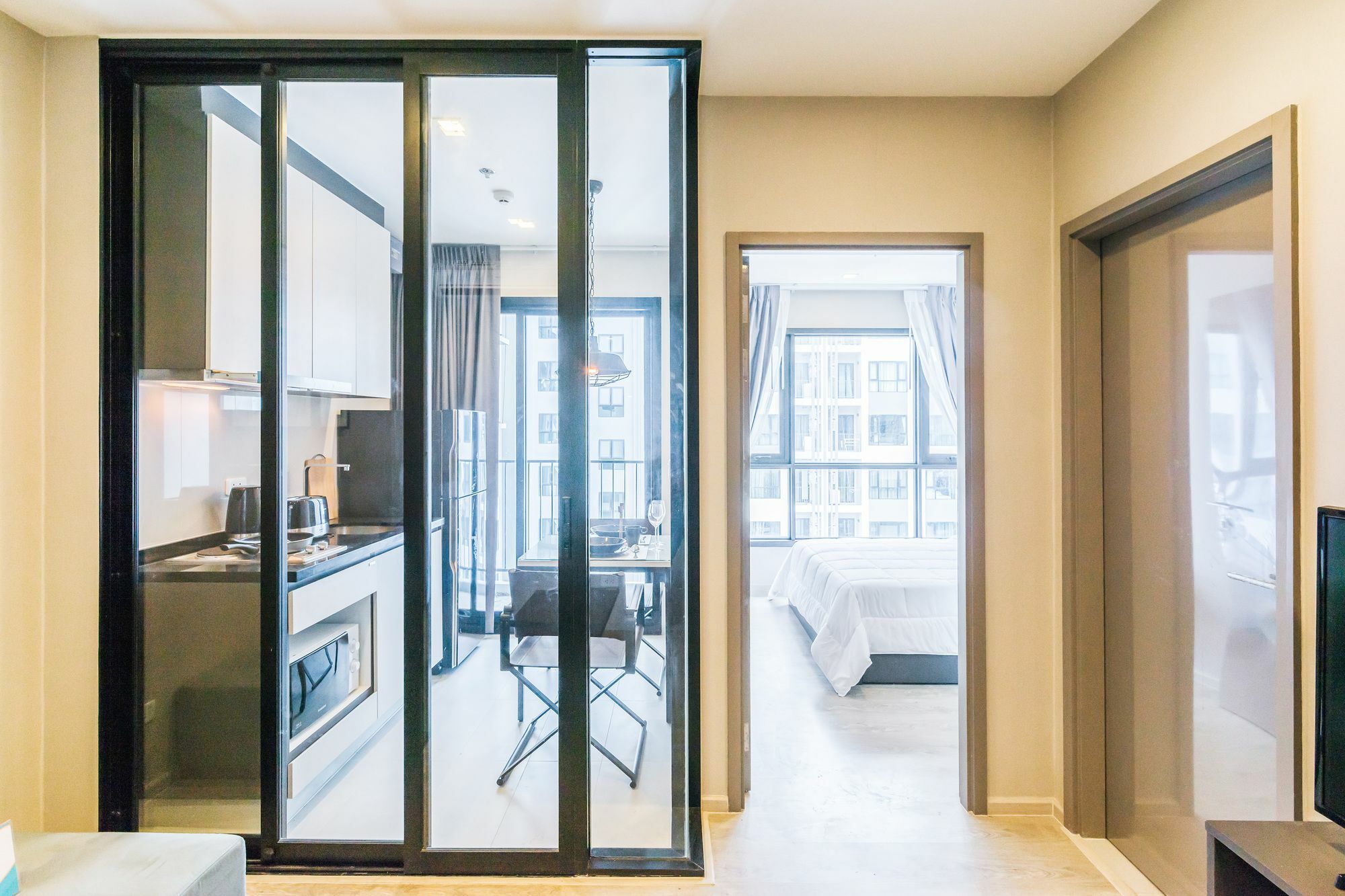 Favstay - The Base Central Pattaya Bagian luar foto
