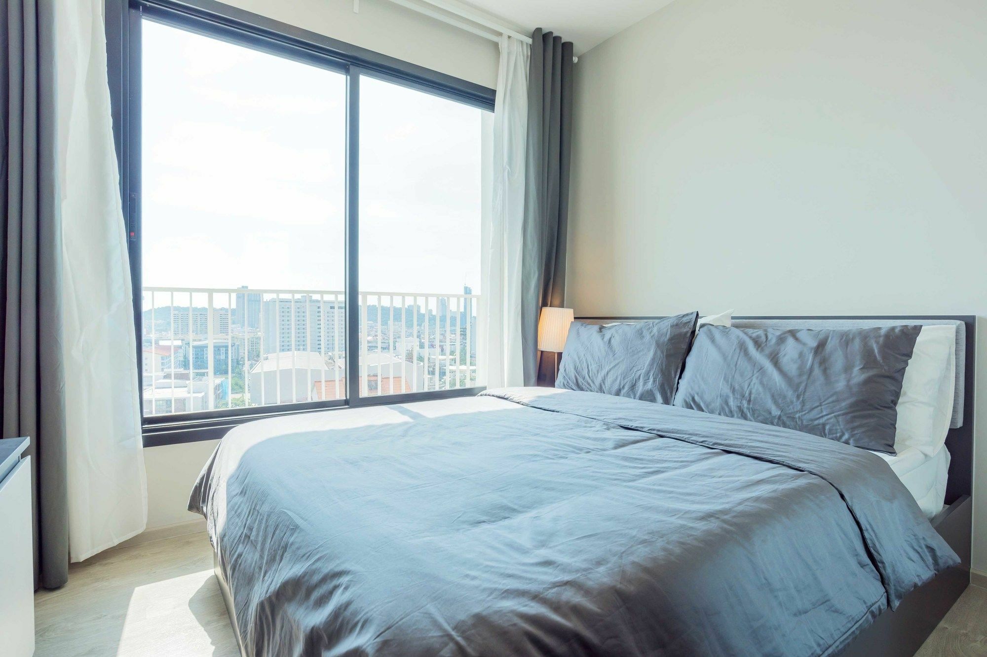 Favstay - The Base Central Pattaya Bagian luar foto