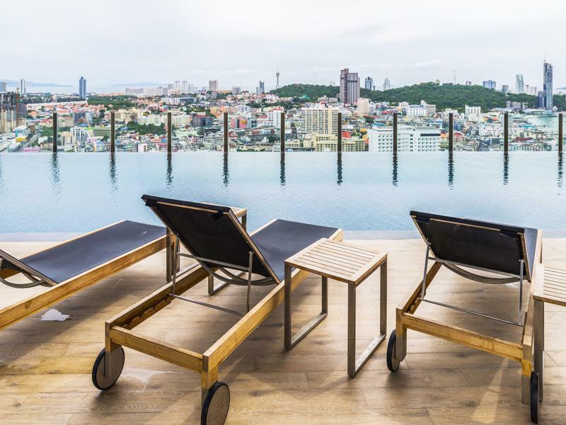 Favstay - The Base Central Pattaya Bagian luar foto