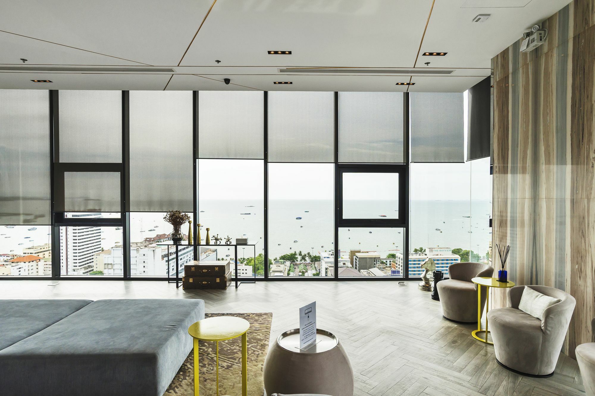 Favstay - The Base Central Pattaya Bagian luar foto
