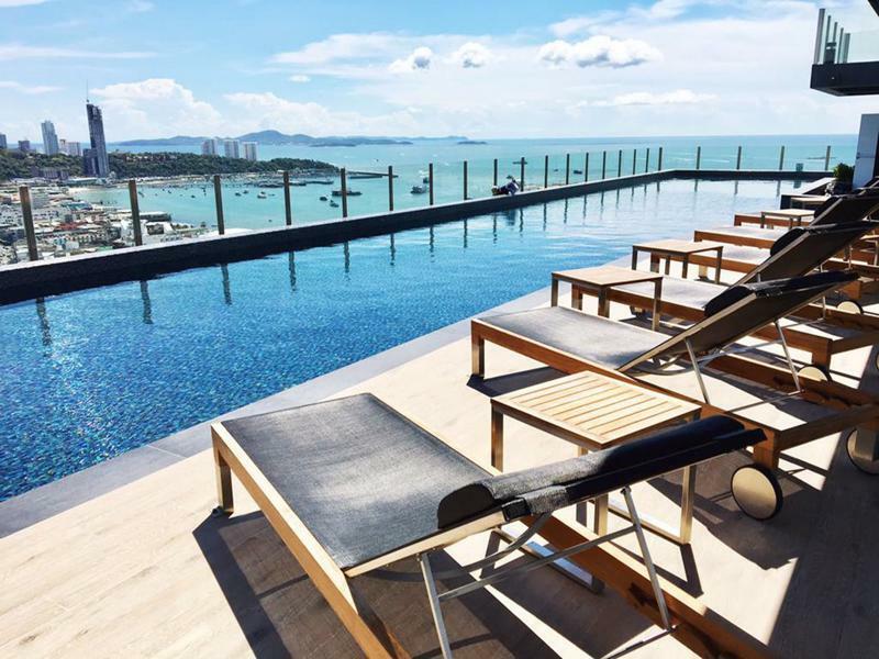 Favstay - The Base Central Pattaya Bagian luar foto